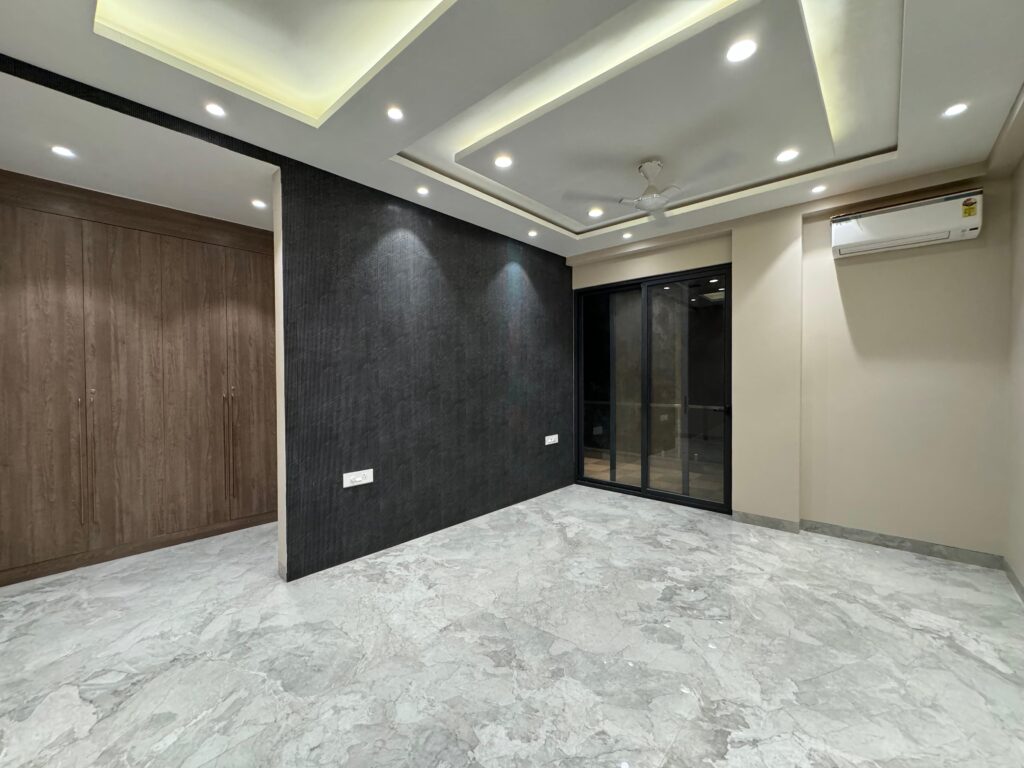 4 BHK Builder Floor in Sector 57 Gurgaon Corner Property