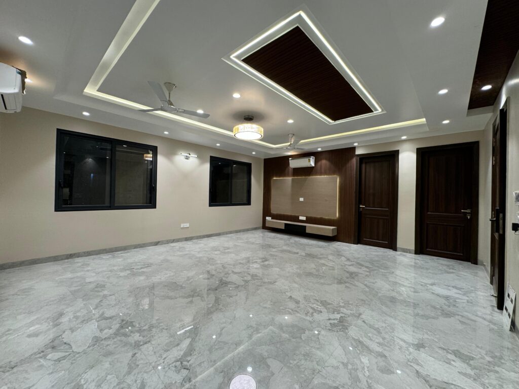 4 BHK Builder Floor in Sector 57 Gurgaon Corner Property
