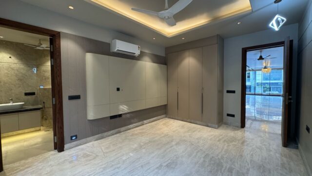 4 BHK builder floor in South City 1 Gurgaon