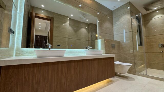 4 BHK builder floor in South City 1 Gurgaon