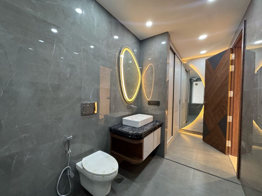 4 BHK builder floor in Sushant Lok 2 Gurgaon