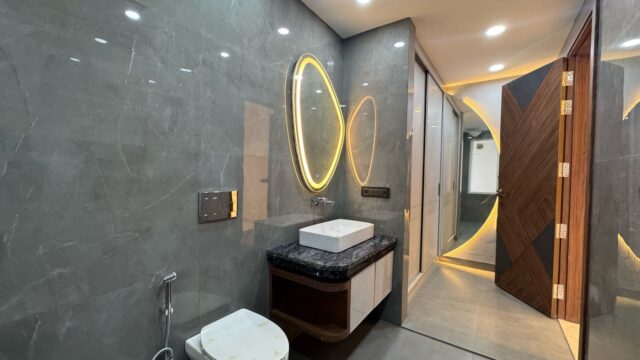 4 BHK builder floor in Sushant Lok 2 Gurgaon