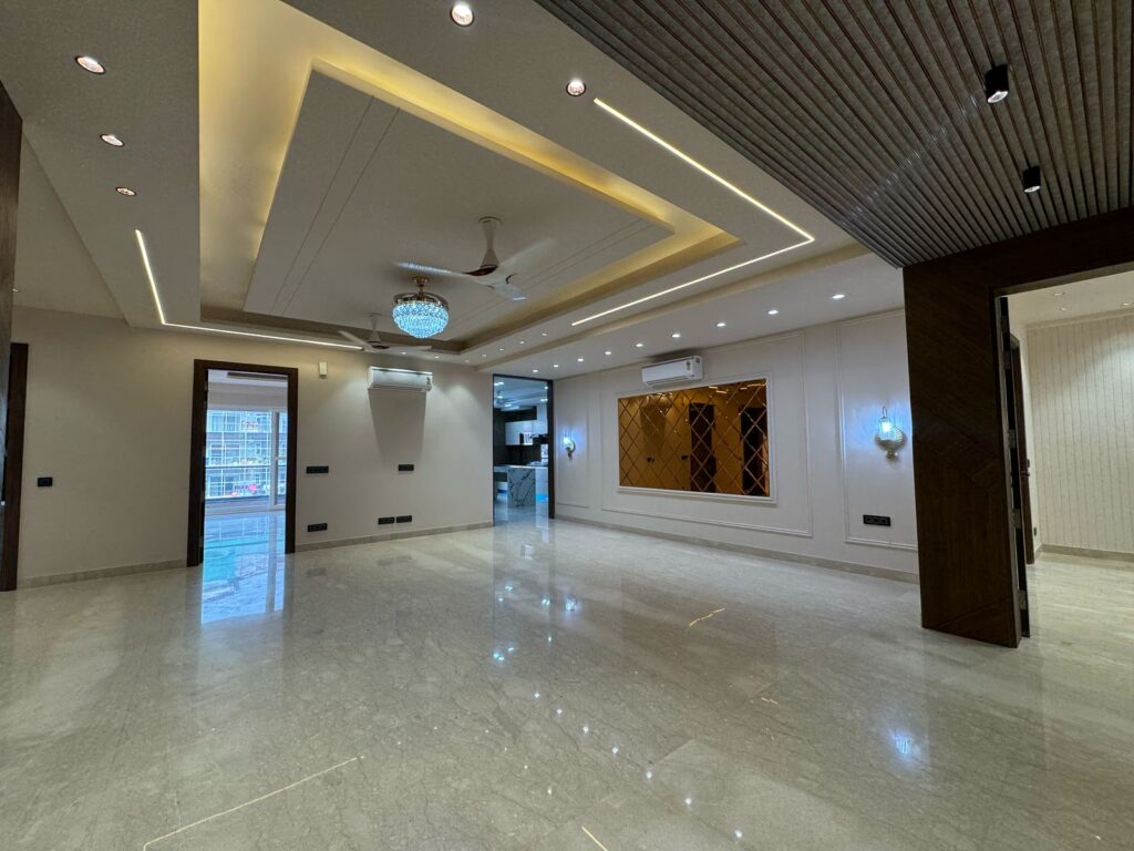 4 BHK builder floor in Sushant Lok 2 Gurgaon