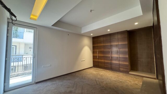 500 Sq Yards 4 BHK builder floor in Sushant Lok 2 Gurgaon
