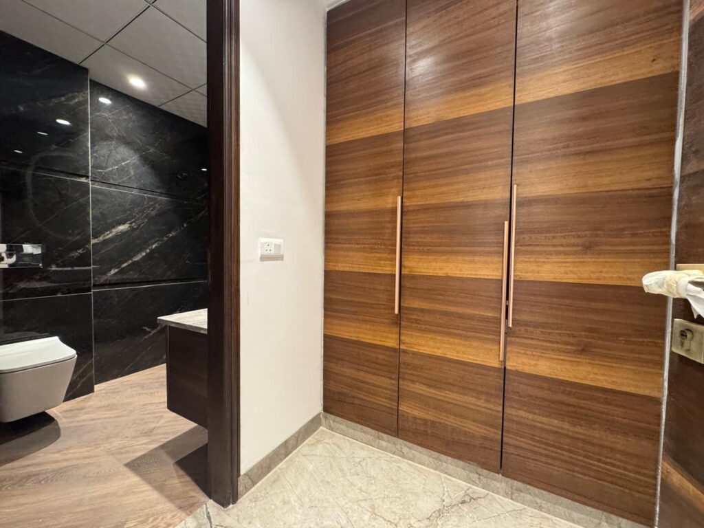 500 Sq Yards 4 BHK builder floor in Sushant Lok 2 Gurgaon